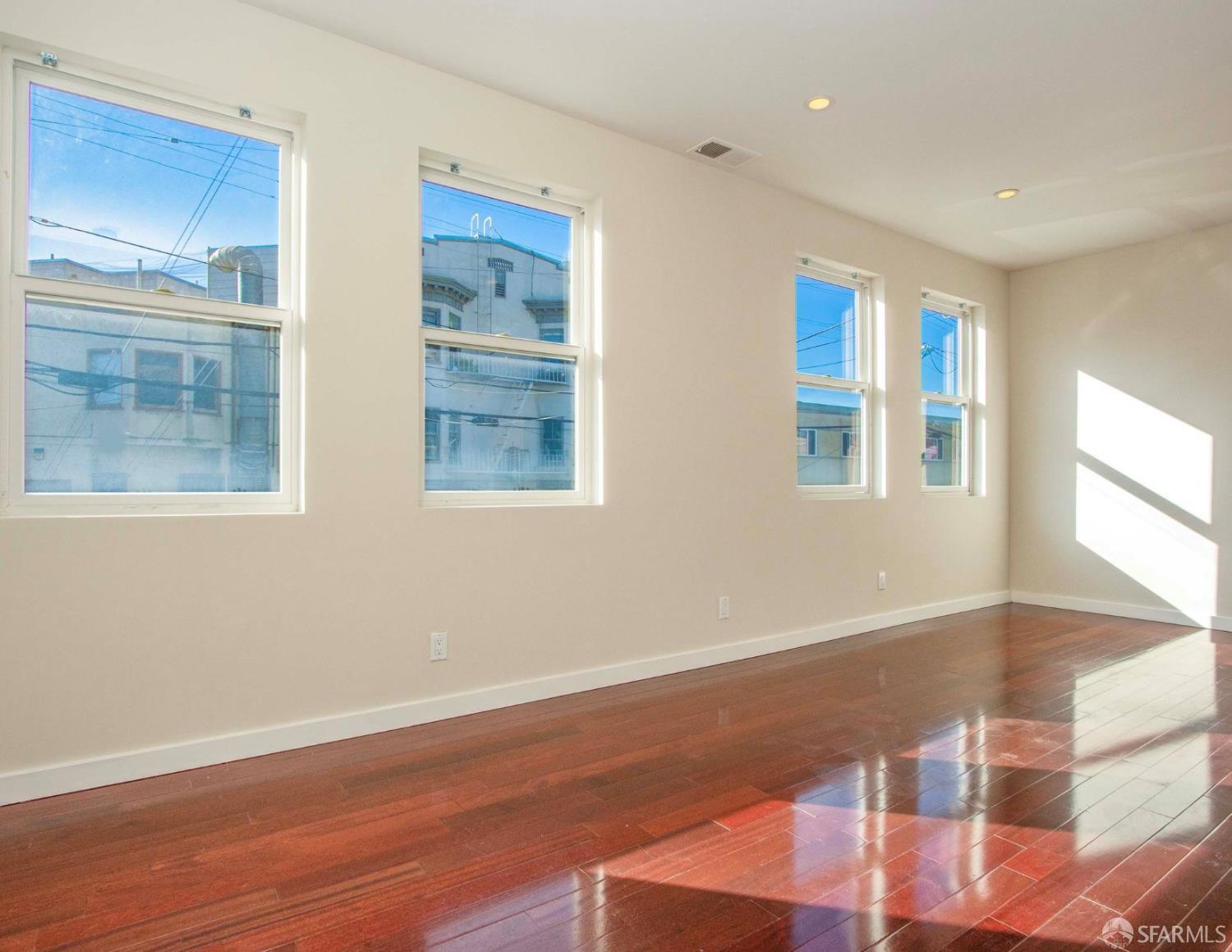24 Bosworth Street San Francisco CA 94112