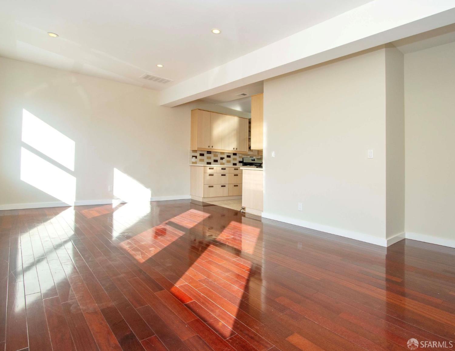 24 Bosworth Street San Francisco CA 94112