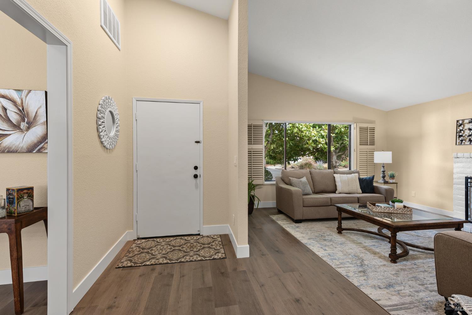 1756 Arroyo Sierra Avenue Santa Rosa CA 95405