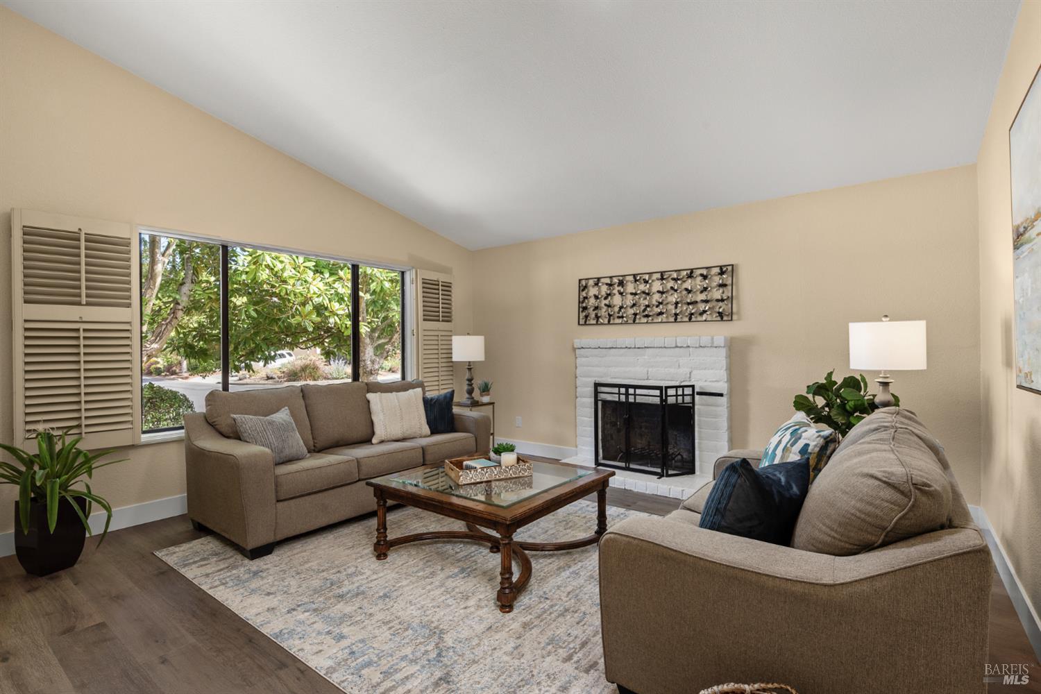 1756 Arroyo Sierra Avenue Santa Rosa CA 95405