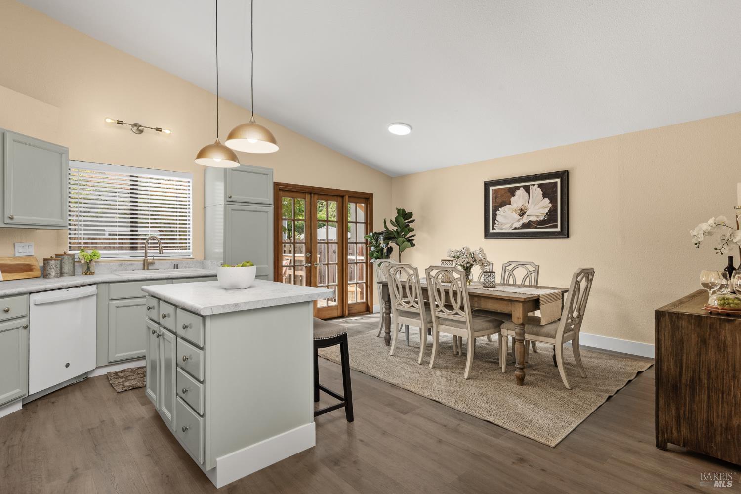 1756 Arroyo Sierra Avenue Santa Rosa CA 95405