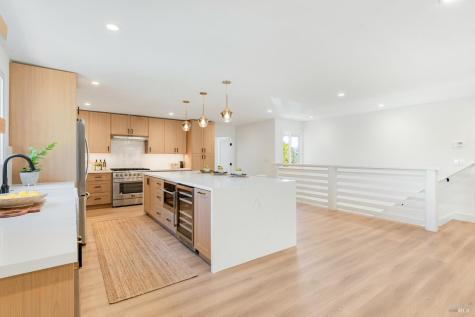 15 San Joaquin Place Novato CA 94947
