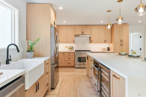 15 San Joaquin Place Novato CA 94947