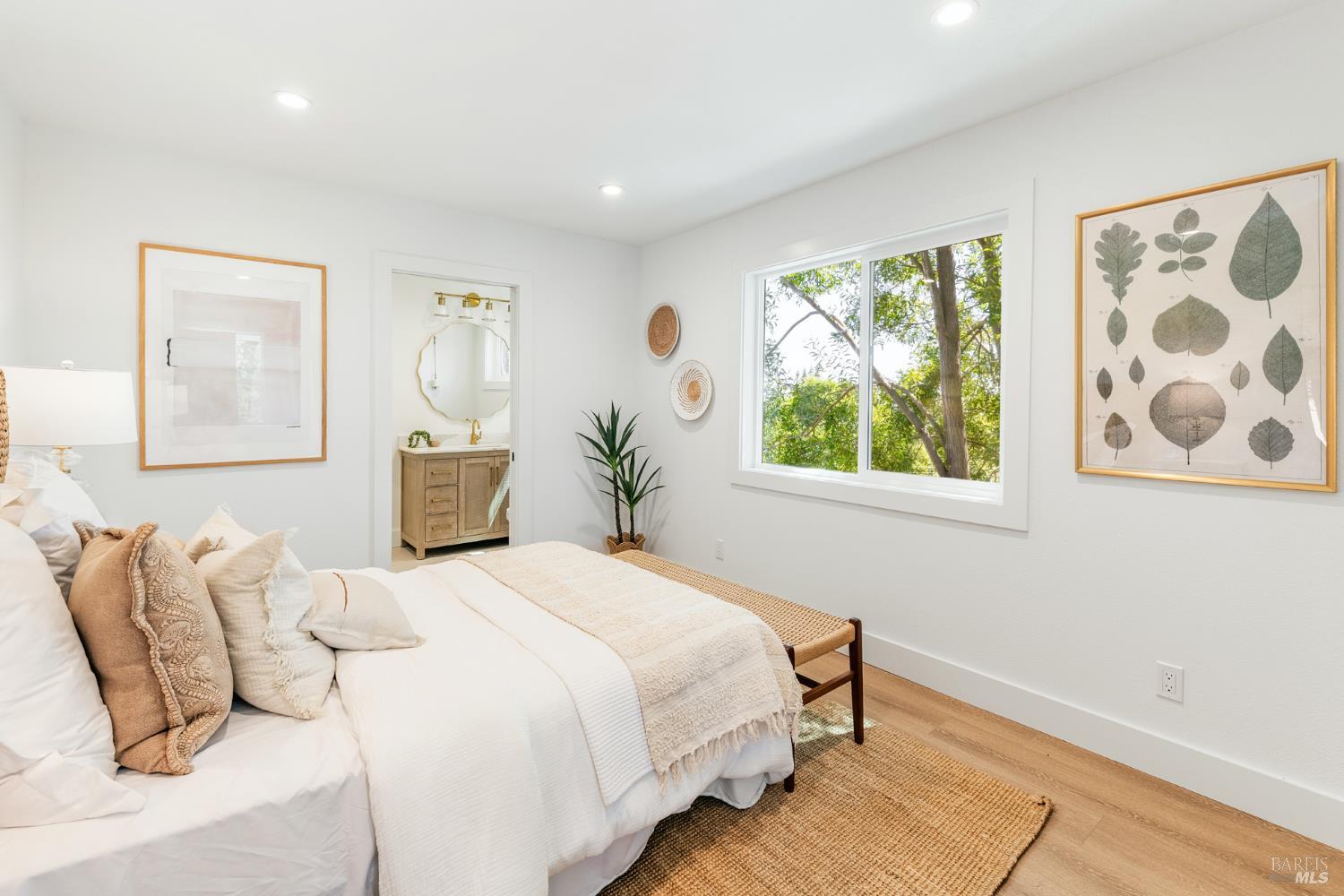 15 San Joaquin Place Novato CA 94947