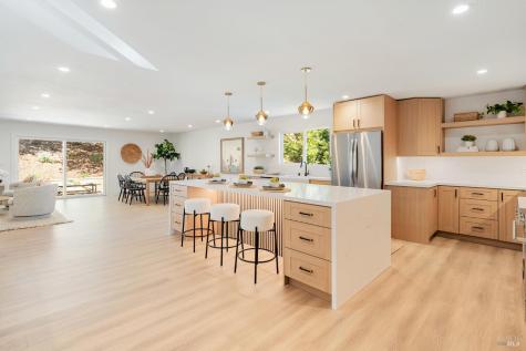 15 San Joaquin Place Novato CA 94947