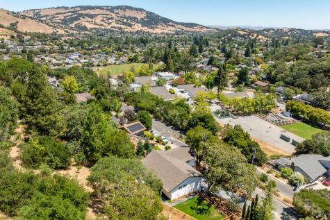 15 San Joaquin Place Novato CA 94947