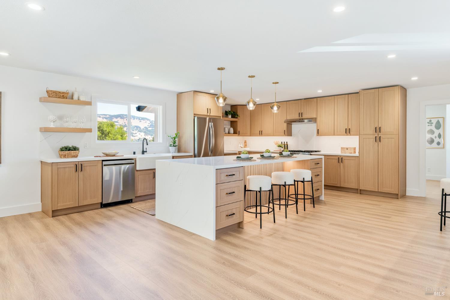 15 San Joaquin Place Novato CA 94947