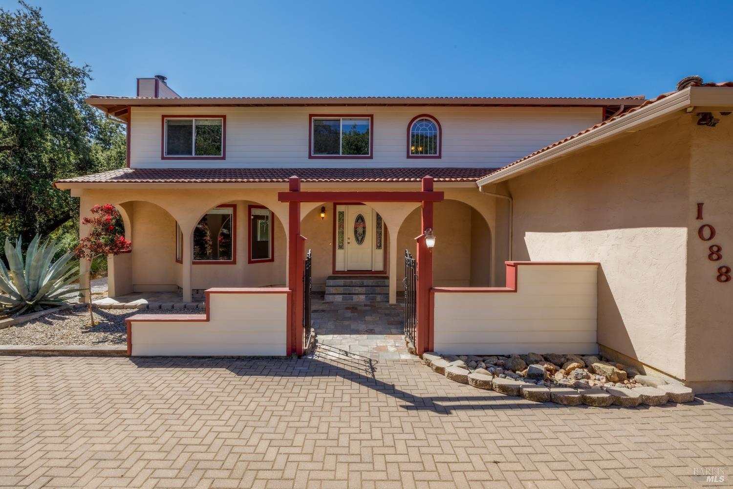 1088 Palomino Road Cloverdale CA 95425