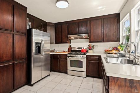 2528 Pawnee Street Santa Rosa CA 95403