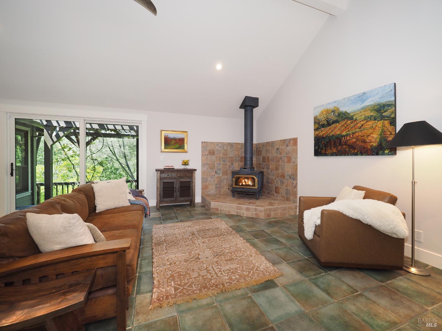 1575 Fox Ridge Road Geyserville CA 95441