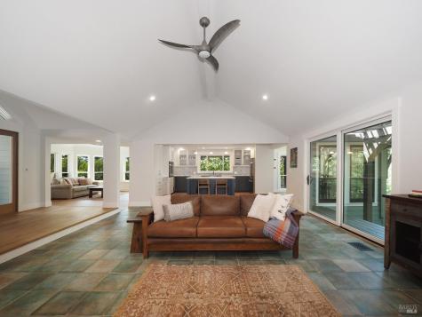 1575 Fox Ridge Road Geyserville CA 95441