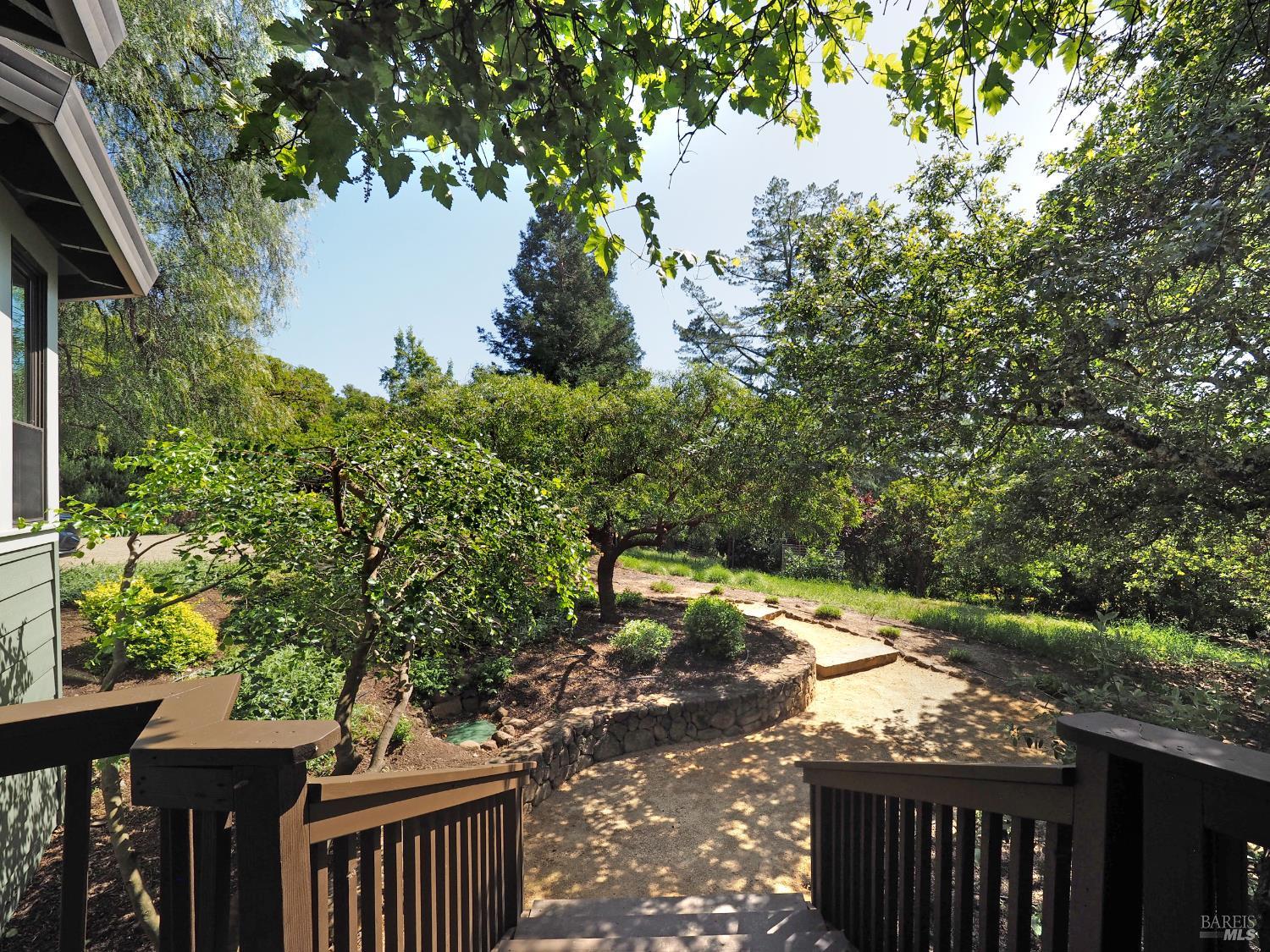 1575 Fox Ridge Road Geyserville CA 95441