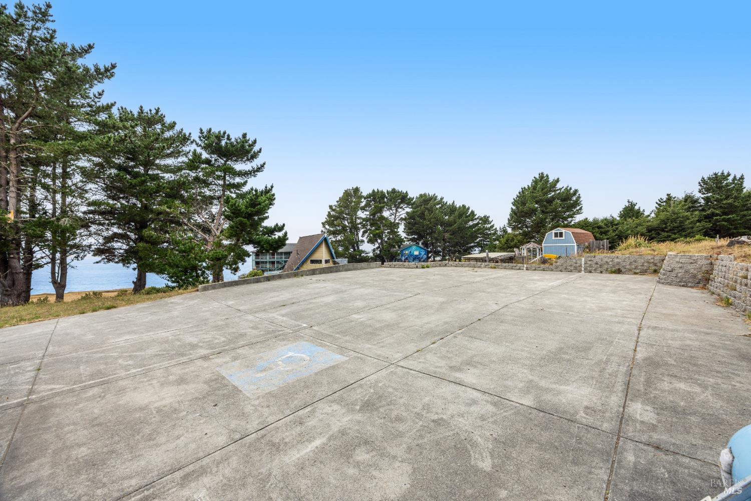 129 Lower Pacific Drive Shelter Cove CA 95589