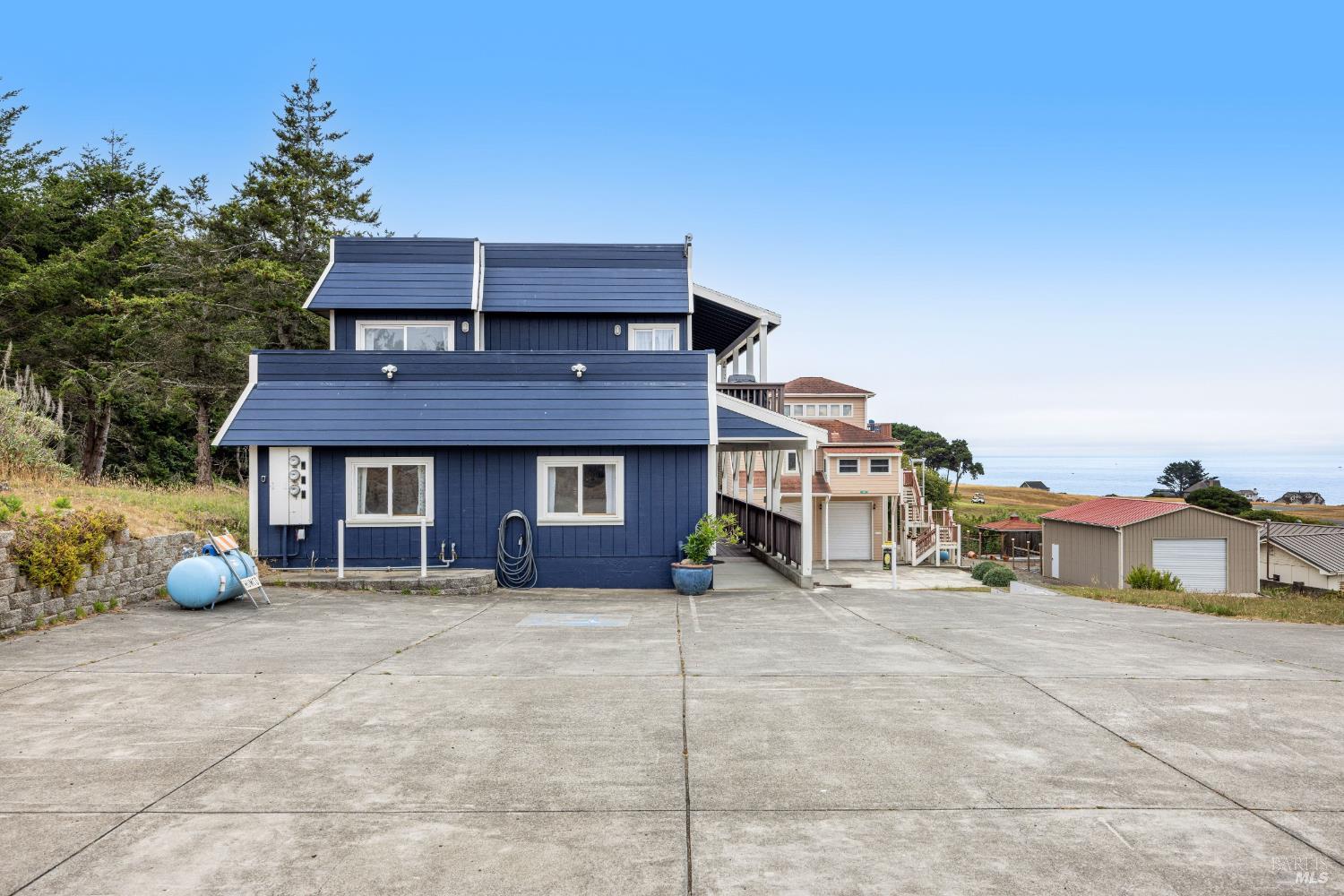 129 Lower Pacific Drive Shelter Cove CA 95589