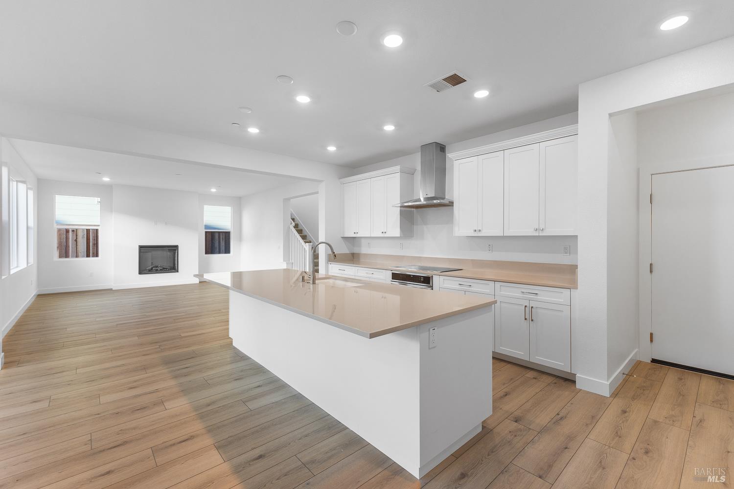7337 Willowglen Drive Rohnert Park CA 94928