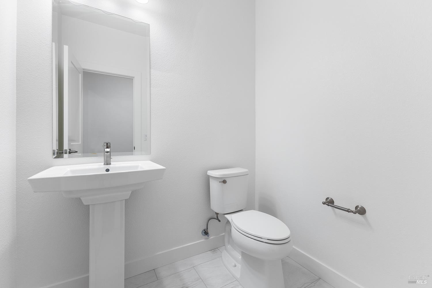 7337 Willowglen Drive Rohnert Park CA 94928