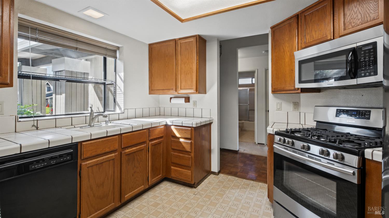 1567 Cerro Sonoma Circle Petaluma CA 94954