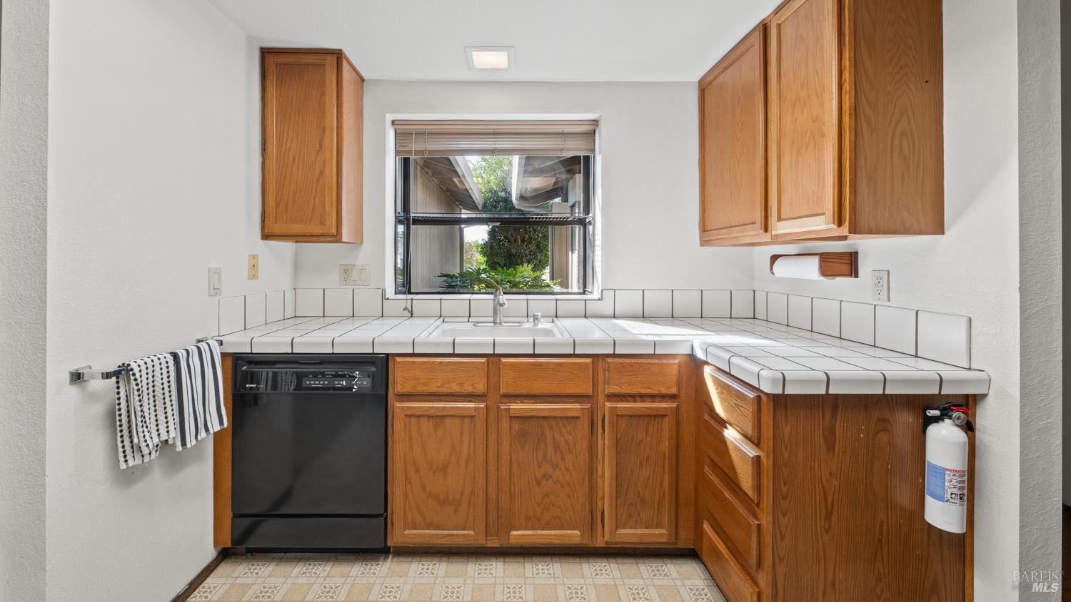 1567 Cerro Sonoma Circle Petaluma CA 94954