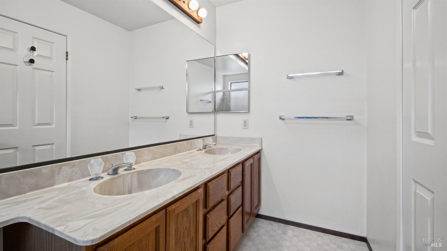 1567 Cerro Sonoma Circle Petaluma CA 94954