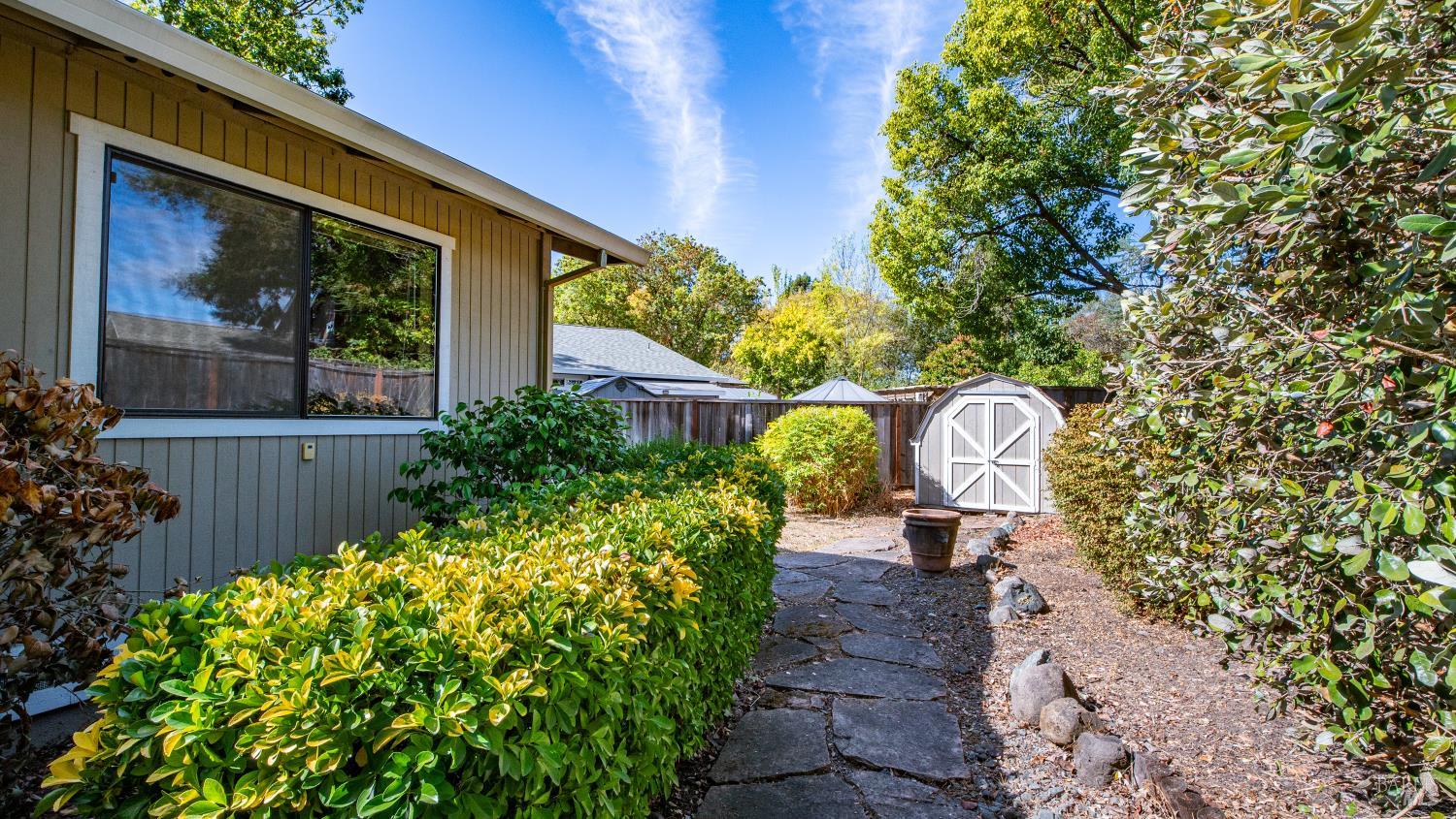 1567 Cerro Sonoma Circle Petaluma CA 94954