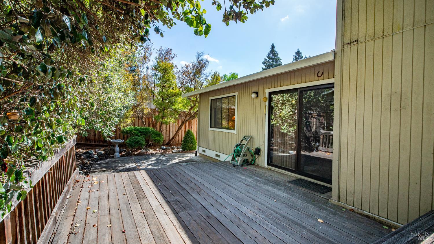 1567 Cerro Sonoma Circle Petaluma CA 94954