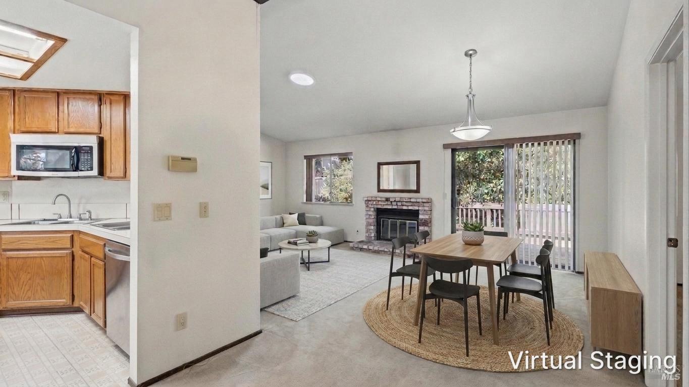 1567 Cerro Sonoma Circle Petaluma CA 94954