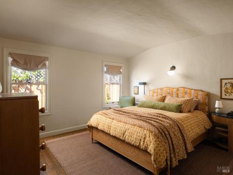 100 Meadowcroft Drive San Anselmo CA 94960