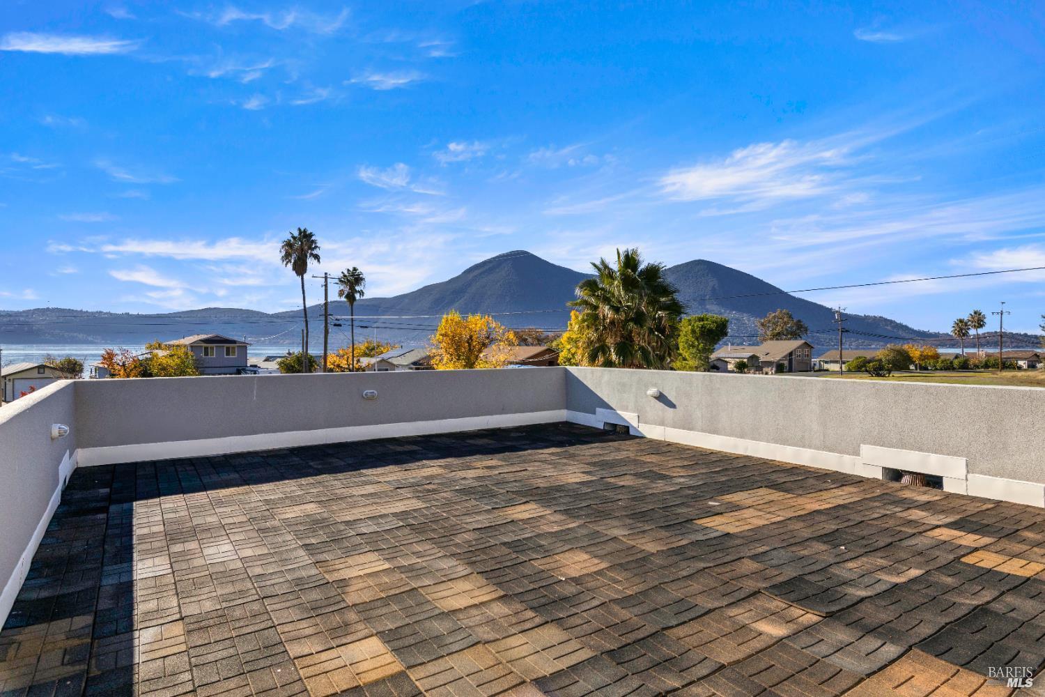 11115 Lakeshore Drive Clearlake CA 95424