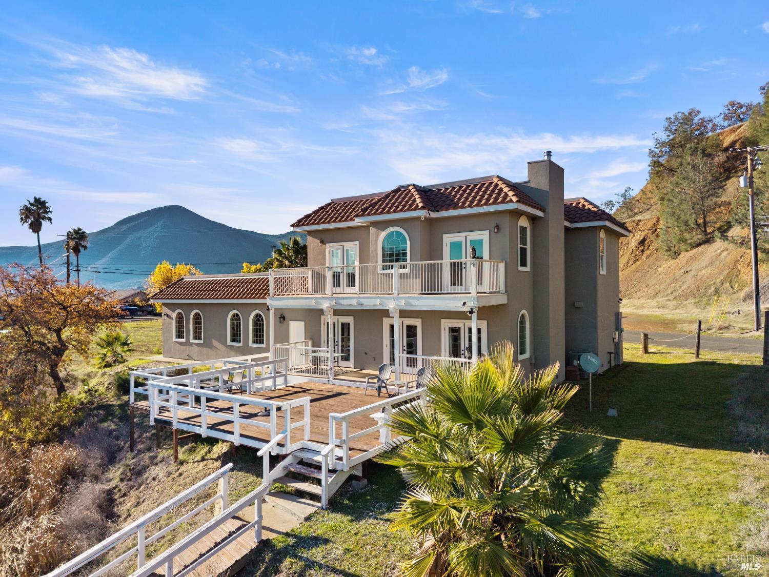 11115 Lakeshore Drive Clearlake CA 95424