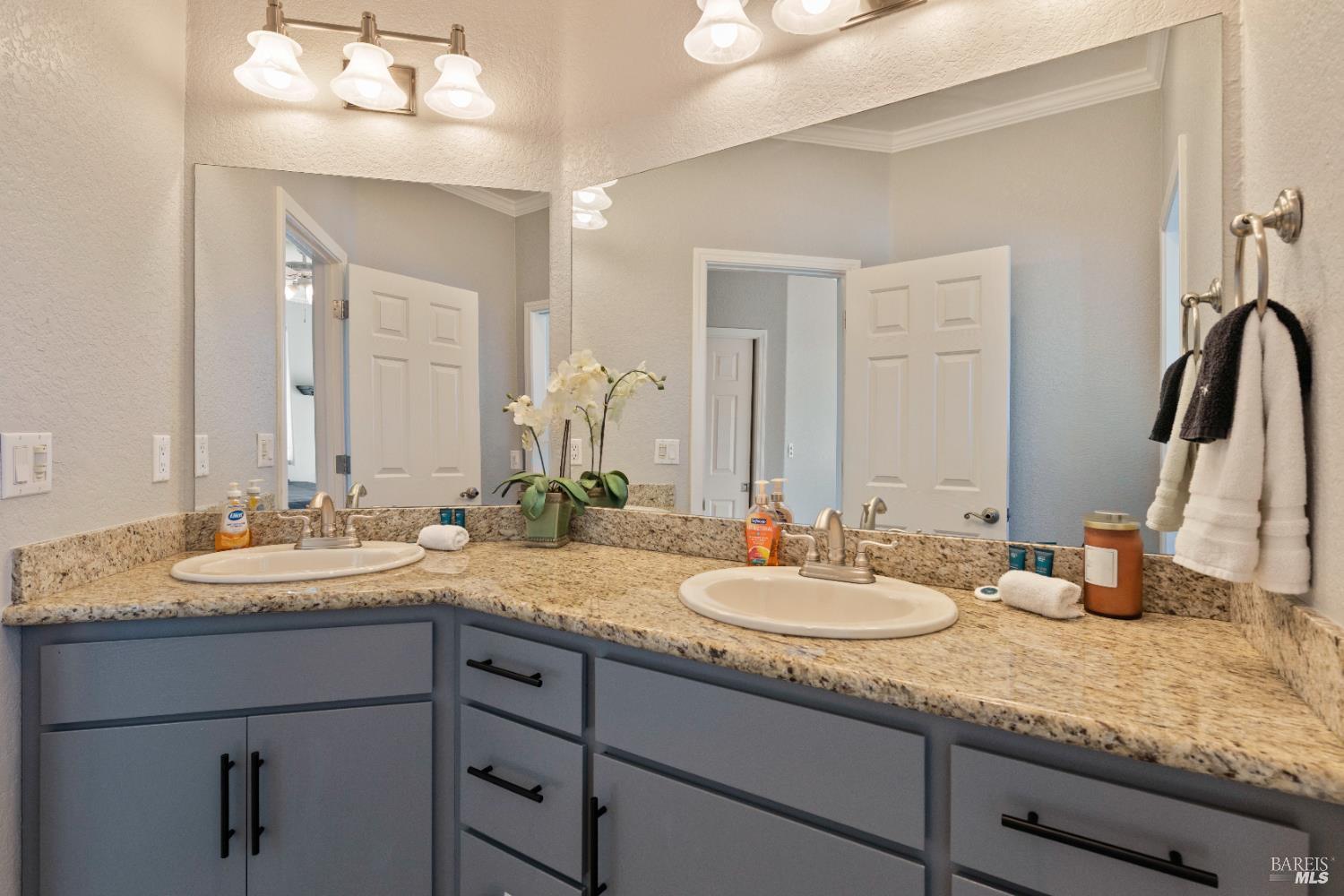 11115 Lakeshore Drive Clearlake CA 95424