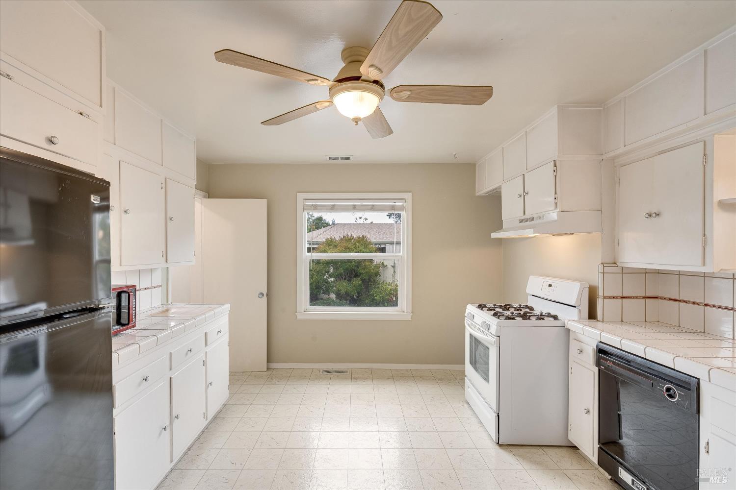 222-226 W Spain Street Sonoma CA 95476