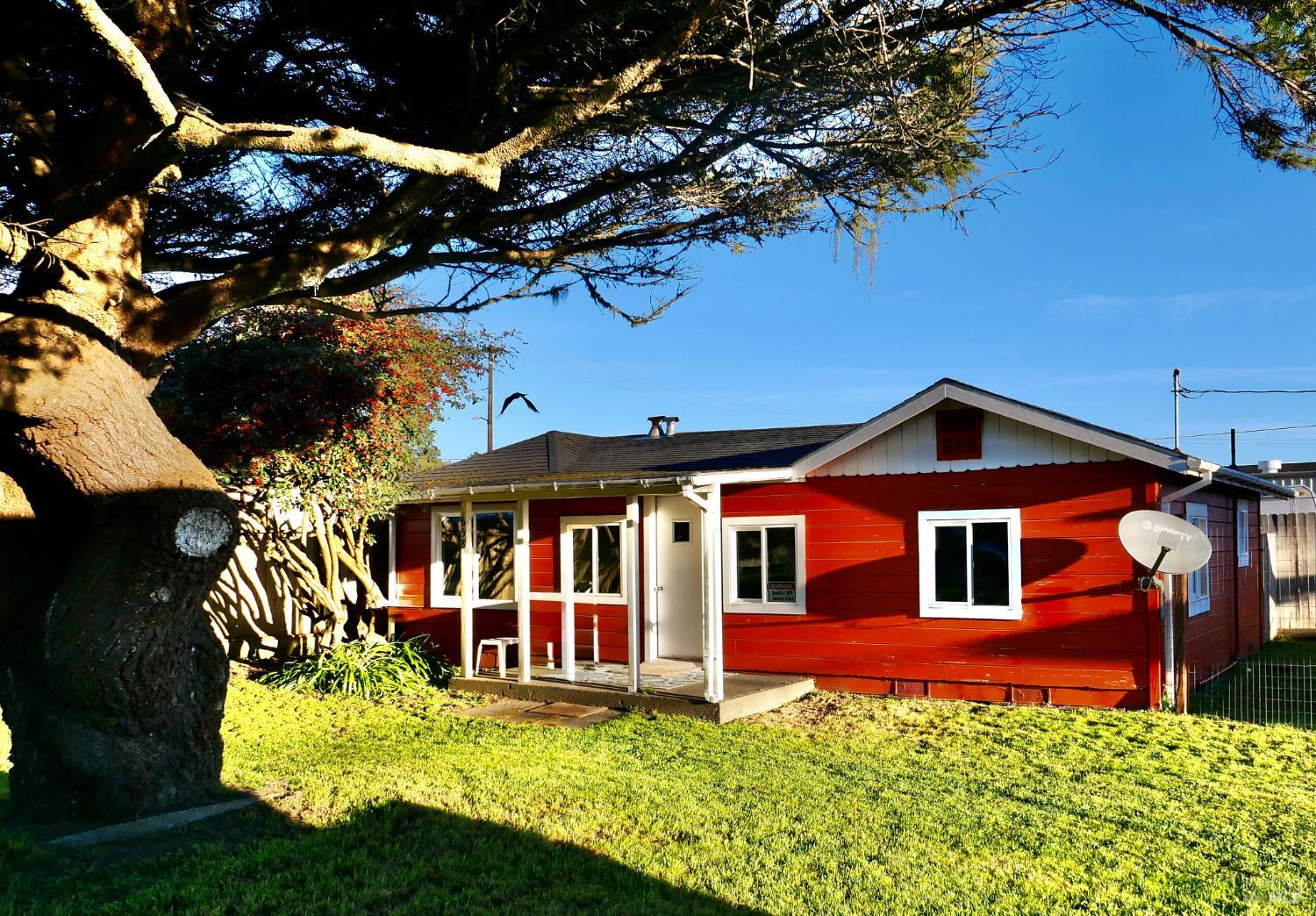 658 S Franklin Street Fort Bragg CA 95437