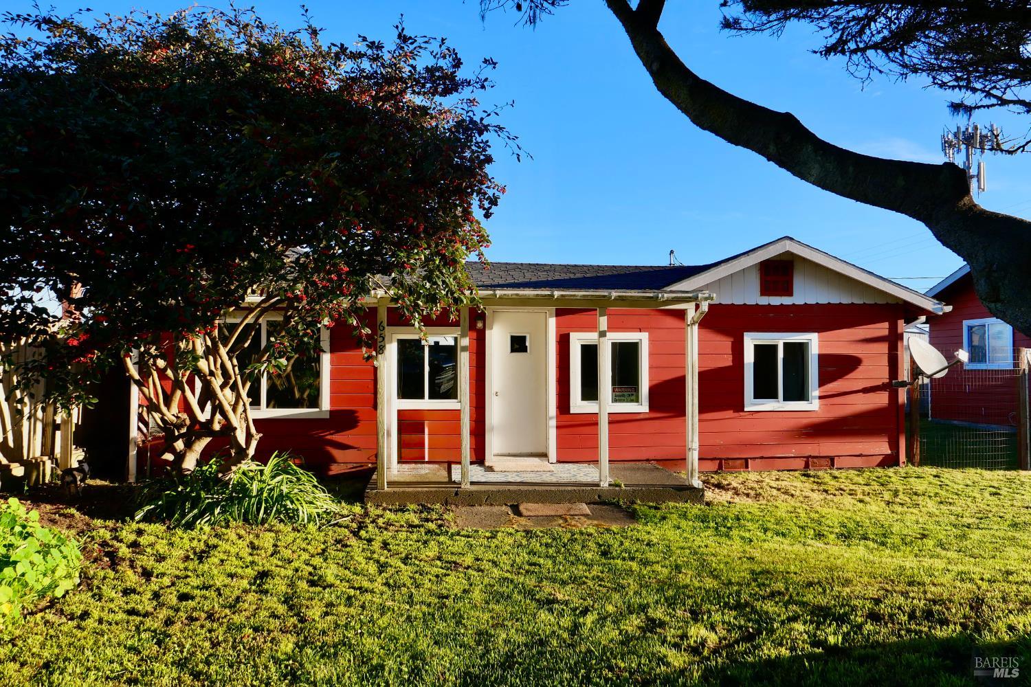 658 S Franklin Street Fort Bragg CA 95437