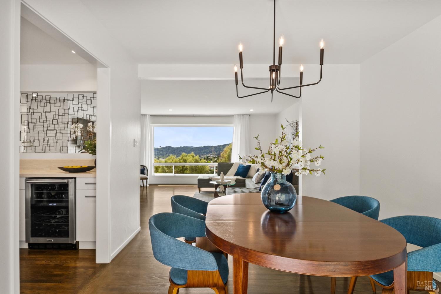 359 Via La Cumbre Street Greenbrae CA 94904
