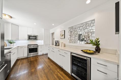 359 Via La Cumbre Street Greenbrae CA 94904