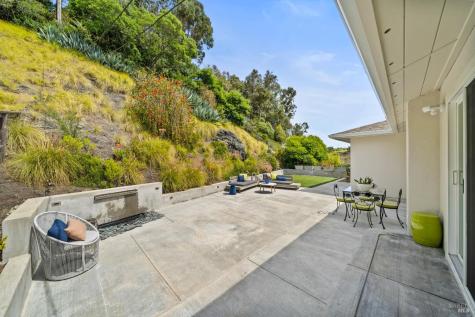 359 Via La Cumbre Street Greenbrae CA 94904