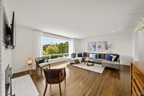 359 Via La Cumbre Street Greenbrae CA 94904