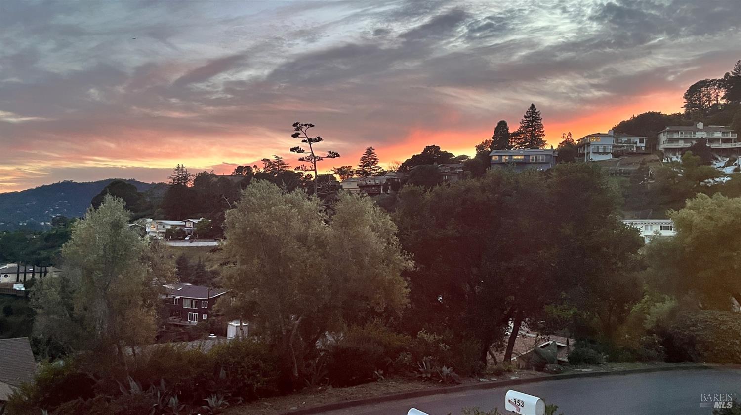 359 Via La Cumbre Street Greenbrae CA 94904
