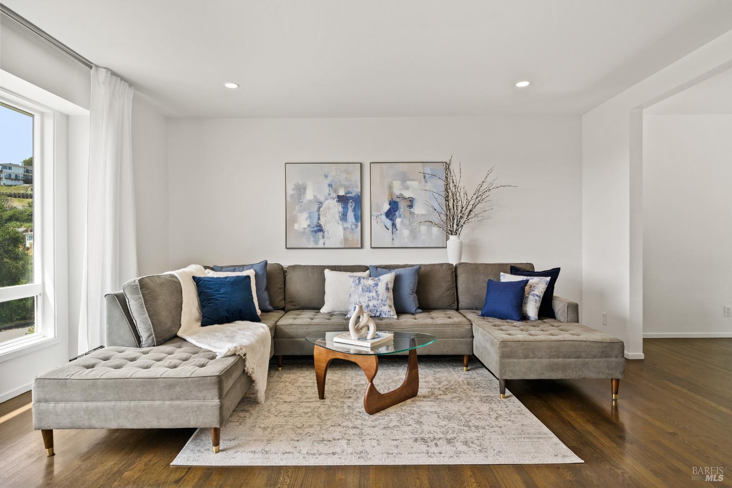 359 Via La Cumbre Street Greenbrae CA 94904