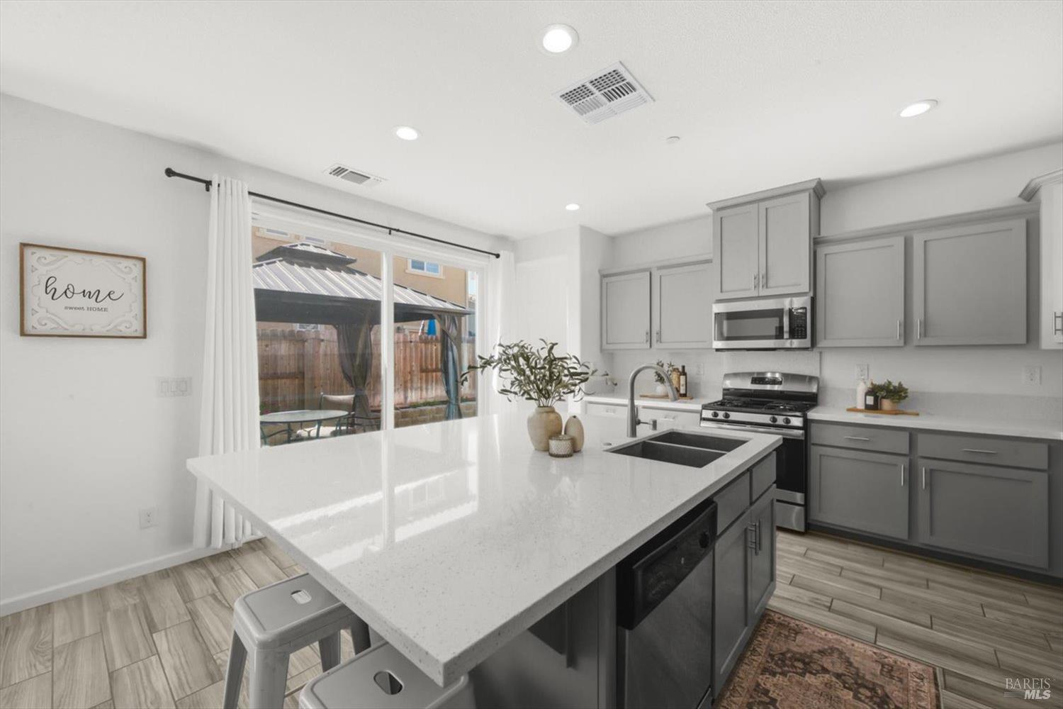 824 Tulip Street Vacaville CA 95687