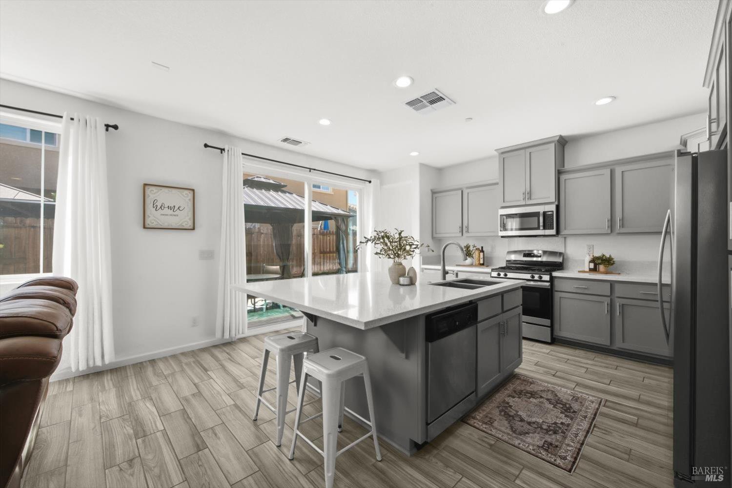 824 Tulip Street Vacaville CA 95687