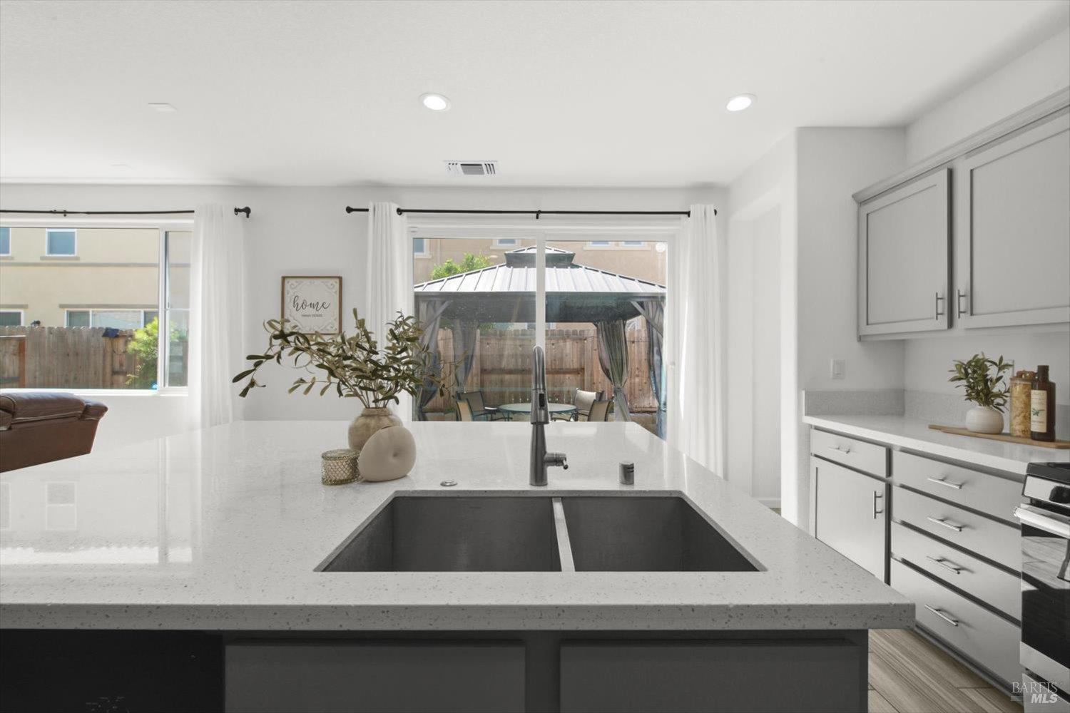 824 Tulip Street Vacaville CA 95687