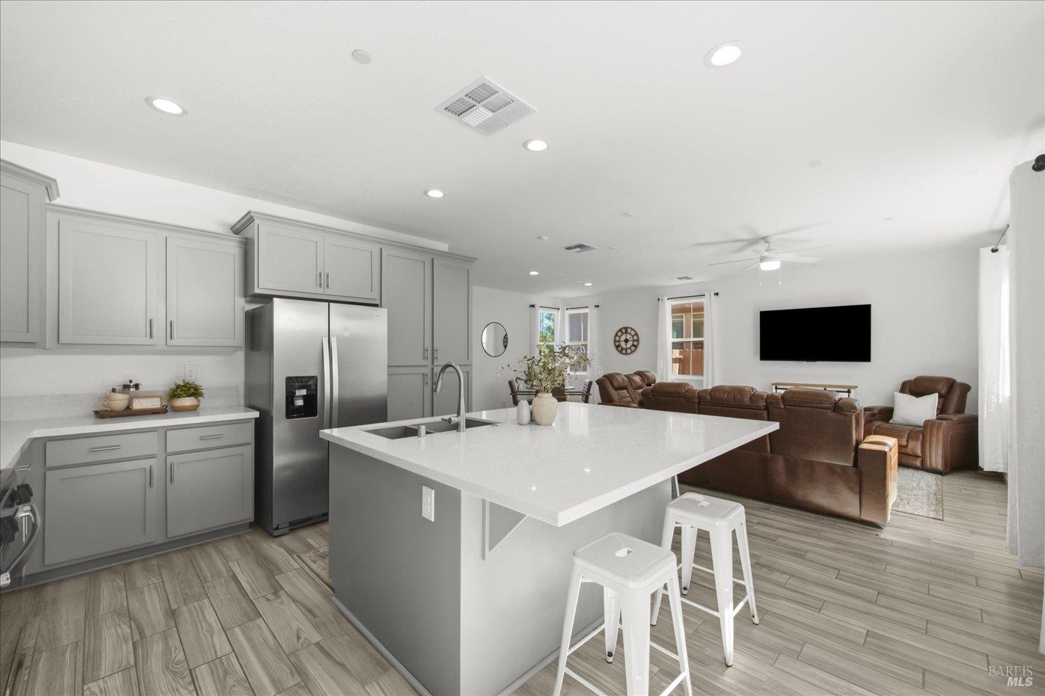 824 Tulip Street Vacaville CA 95687