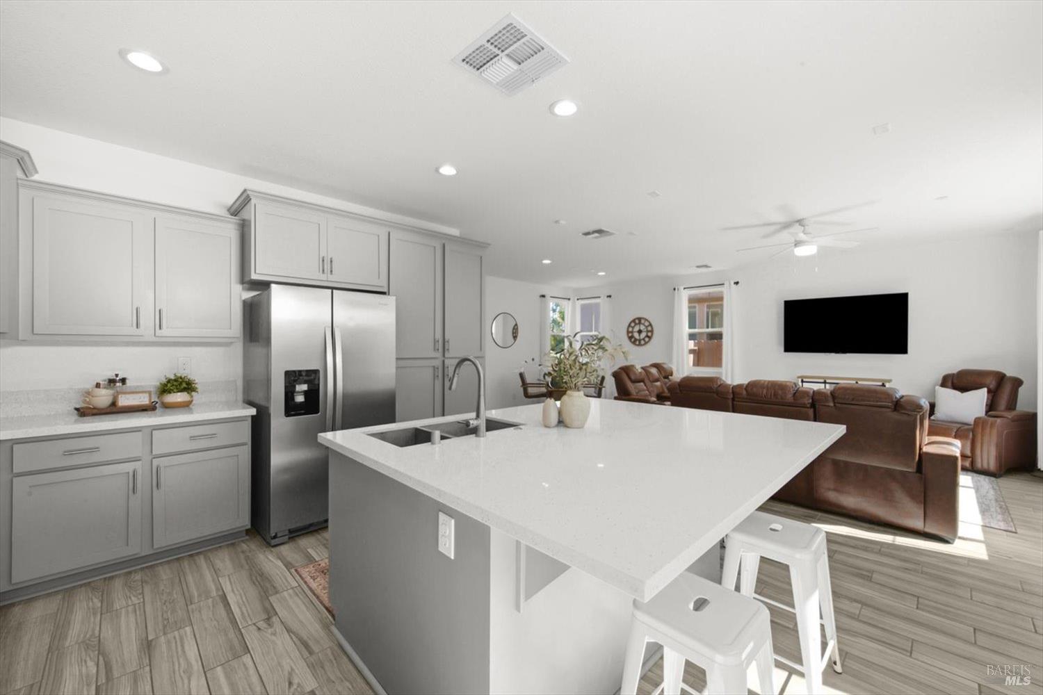 824 Tulip Street Vacaville CA 95687