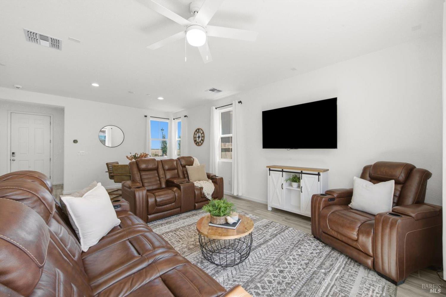 824 Tulip Street Vacaville CA 95687