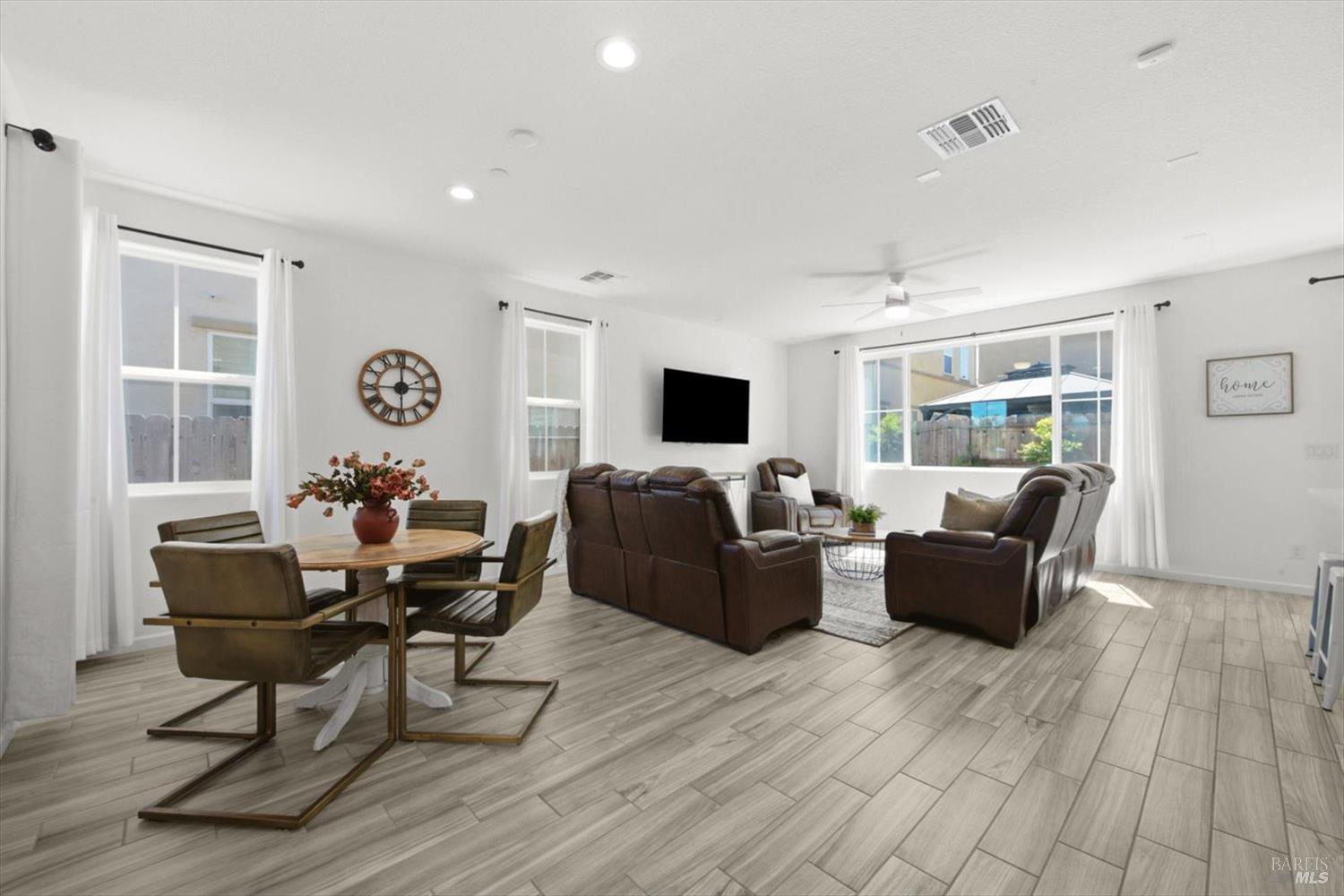 824 Tulip Street Vacaville CA 95687