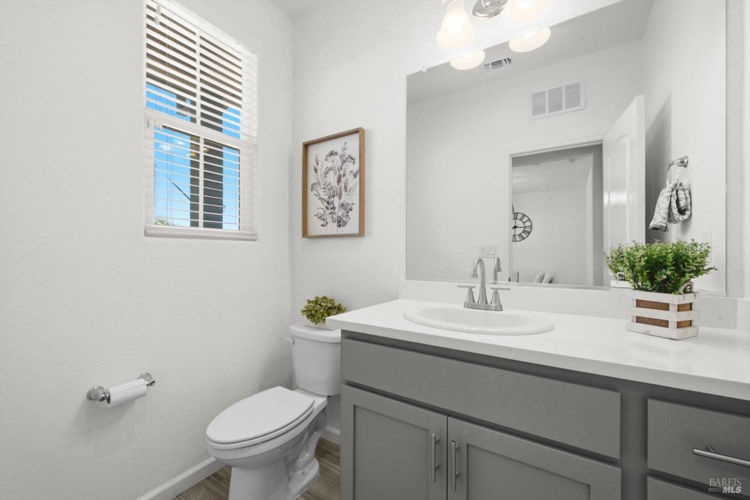 824 Tulip Street Vacaville CA 95687