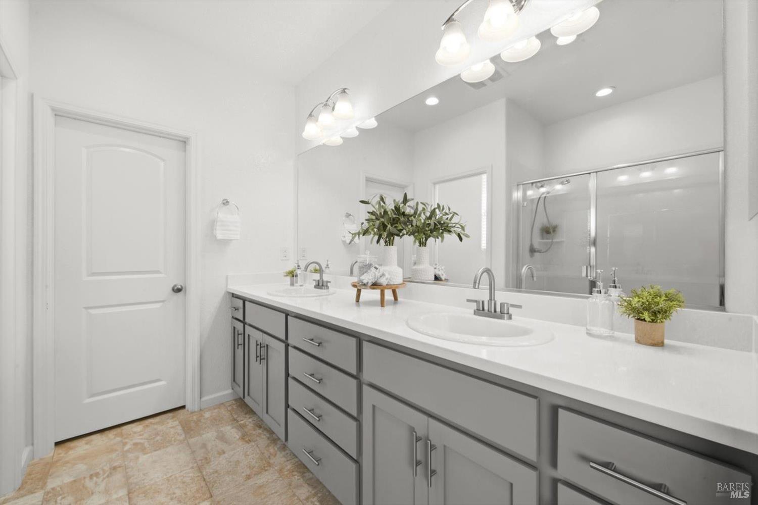 824 Tulip Street Vacaville CA 95687