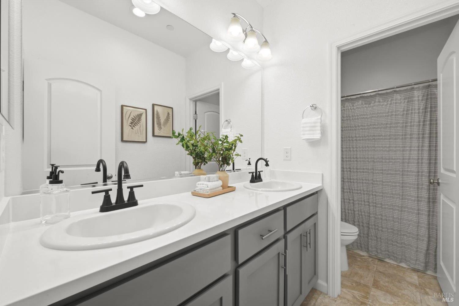 824 Tulip Street Vacaville CA 95687