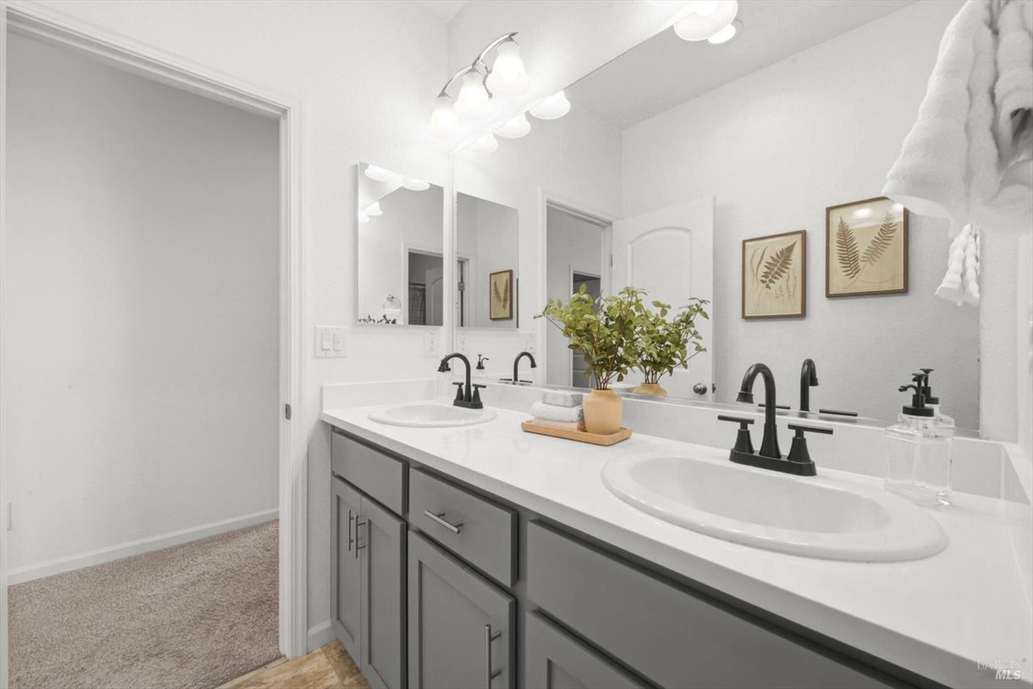 824 Tulip Street Vacaville CA 95687